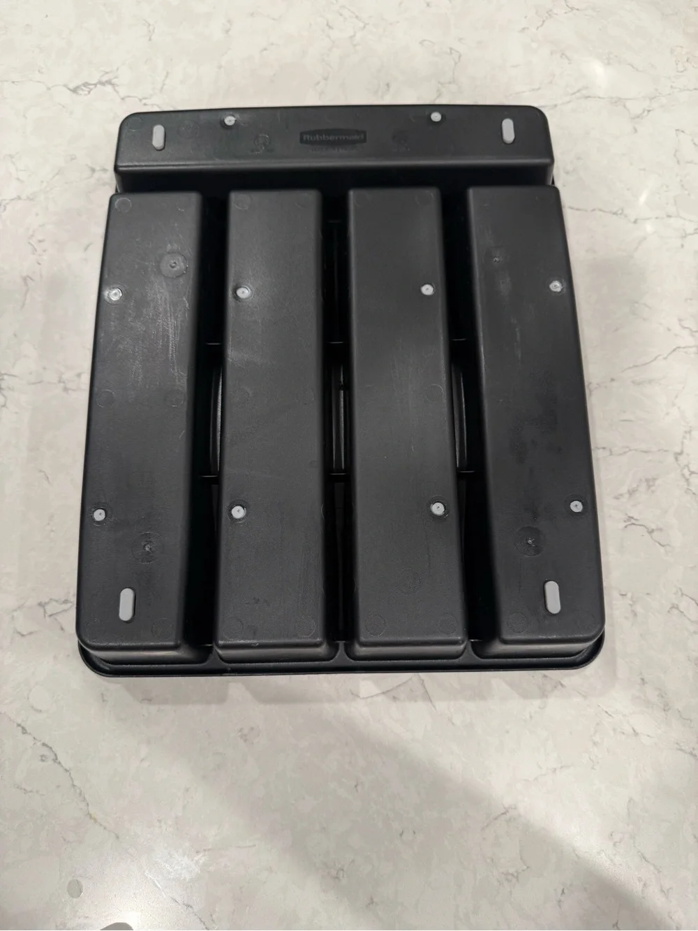 Rubbermaid No-Slip Silverware Cutlery Tray Organizer, Black with Gray Base